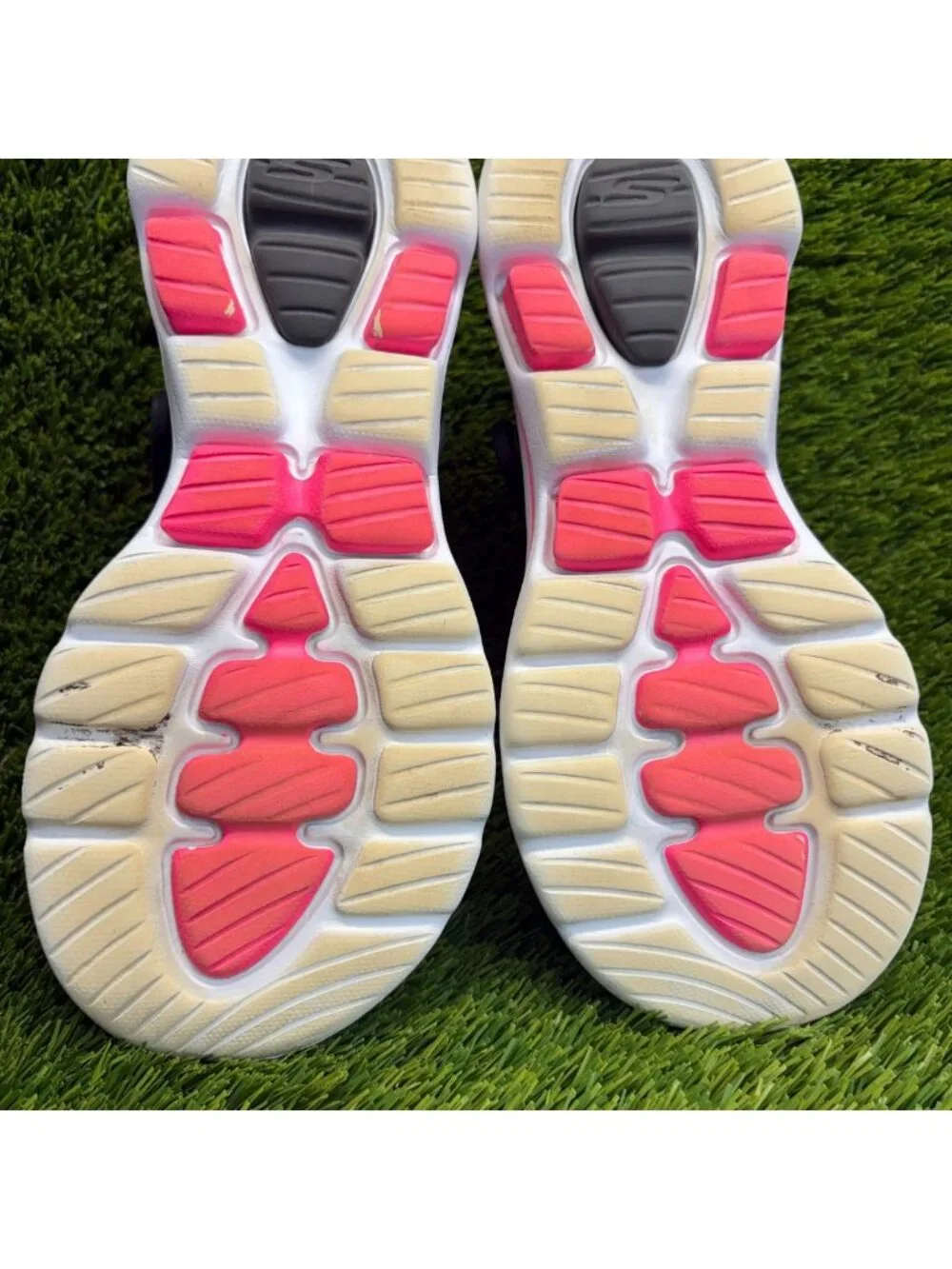 Skechers Foamies Go Walk 5 Womens Size 8 Black Pink Beach Casual Clog Sandals